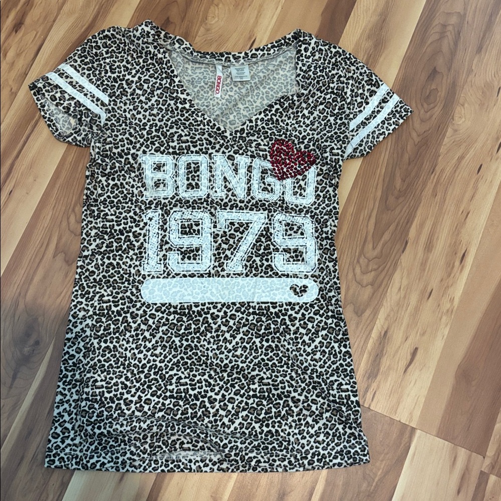 BONGO Leopard Print V-Neck Tee with Red Heart